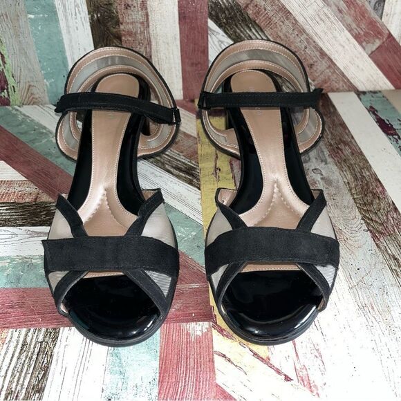 Beautifeel Women’s Black Suede Nude Mesh Velcro Straps EUC Anti-Slip Bottm 9-9.5 - Picture 5 of 11